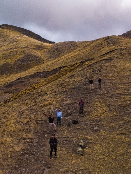 walking down from an Hidden Gem of the Andes, Waqra Pukara