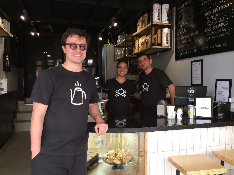 Leo the owner of Café ao Leu with his baristas
