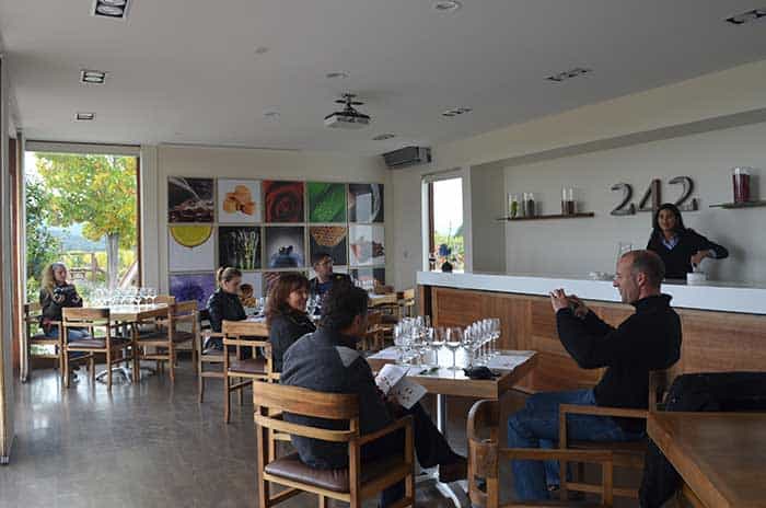 Santiago's Vineyards - Guests sitting in the room for wine tastings at Casas del Bosque - Casablanca Valley 